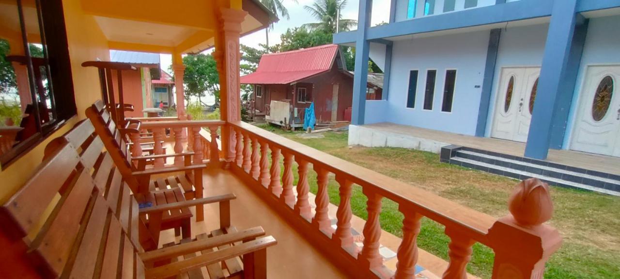 レストゥ シャレー Kampong Ayer Batang エクステリア 写真